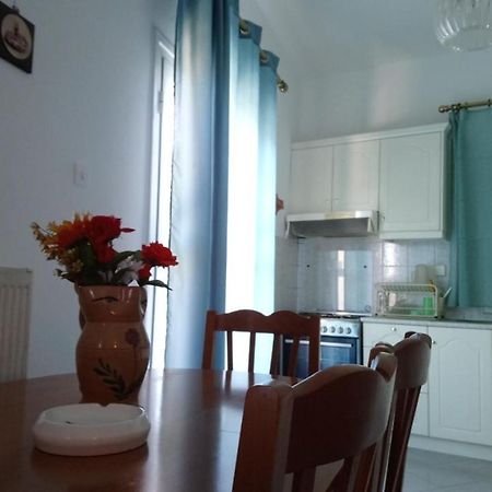 Vacation House In Stroggili Агіос Іоанніс Перістеріон Екстер'єр фото