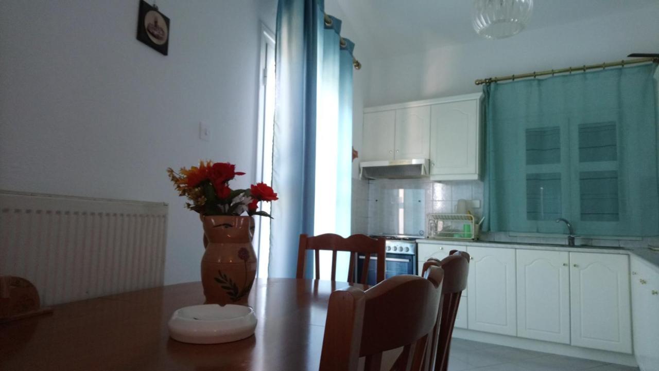 Vacation House In Stroggili Агіос Іоанніс Перістеріон Екстер'єр фото